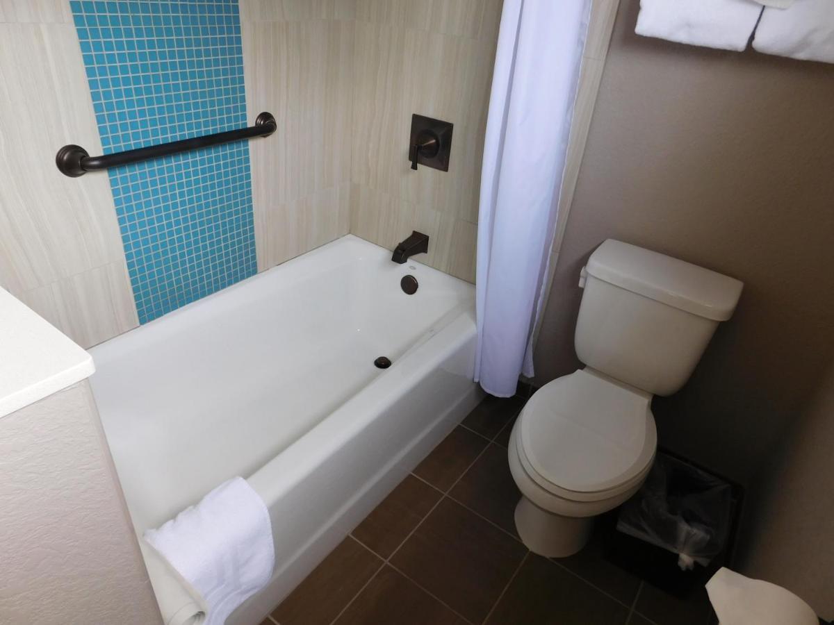 Wave Street Inn Монтерей Екстер'єр фото